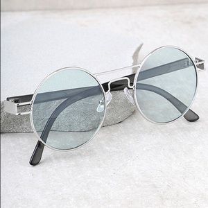 Yoko Silver and Green Round Sunglasses